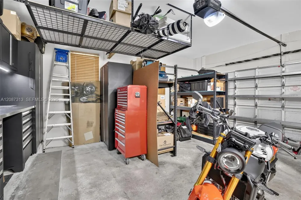8210 Phoenician Court Davie, FL 33328