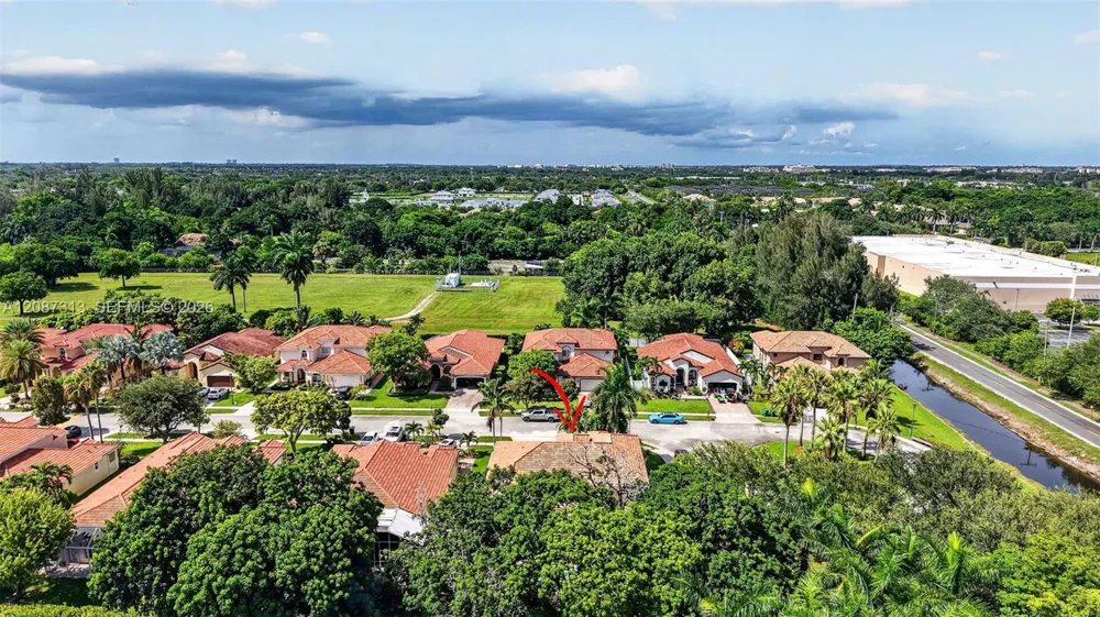 8210 Phoenician Court Davie, FL 33328
