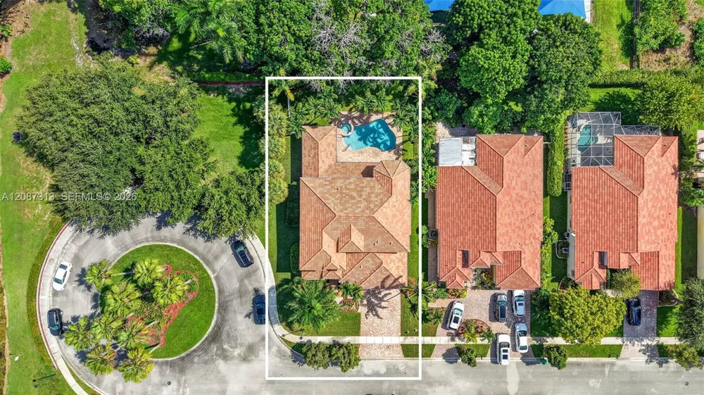 8210 Phoenician Court Davie, FL 33328