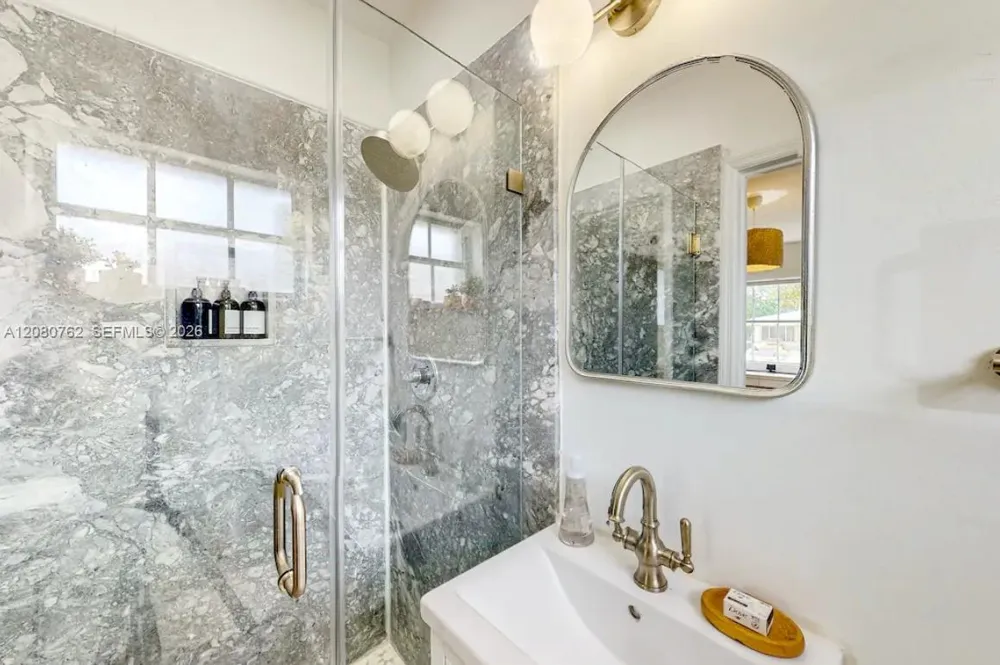 5751 SW 11th St West Miami, FL 33144