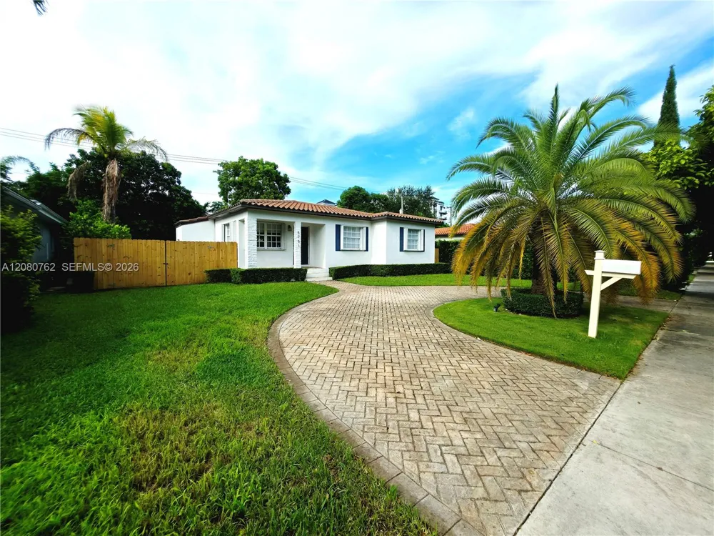5751 SW 11th St West Miami, FL 33144