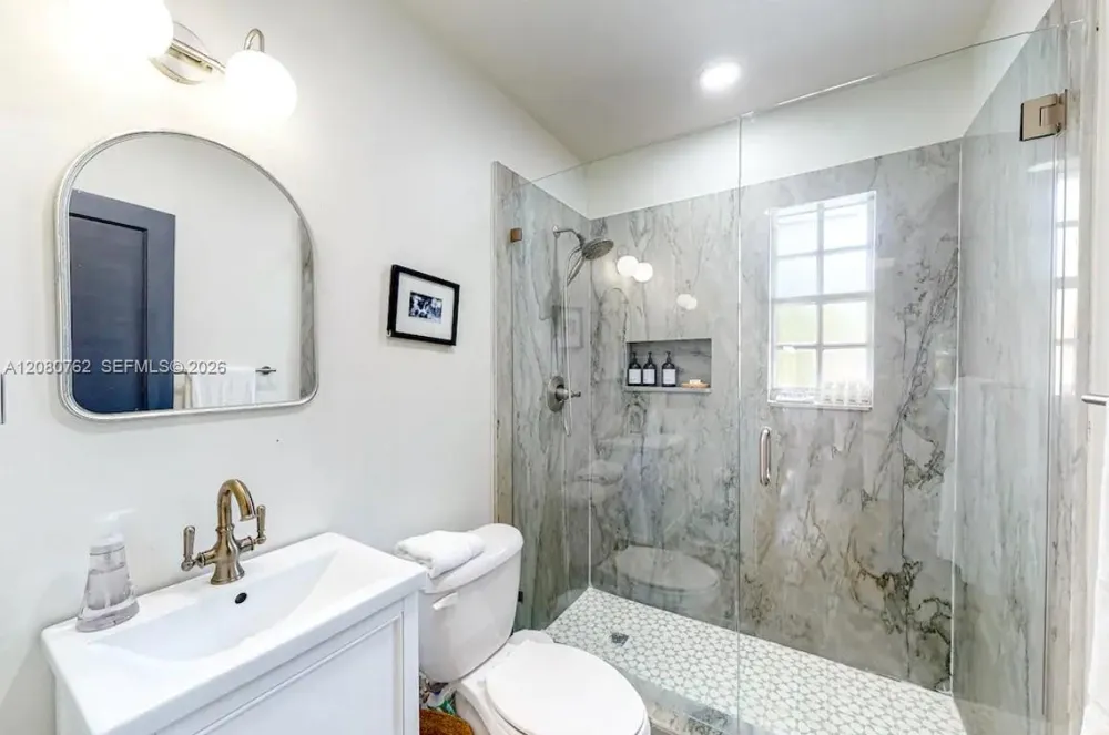 5751 SW 11th St West Miami, FL 33144
