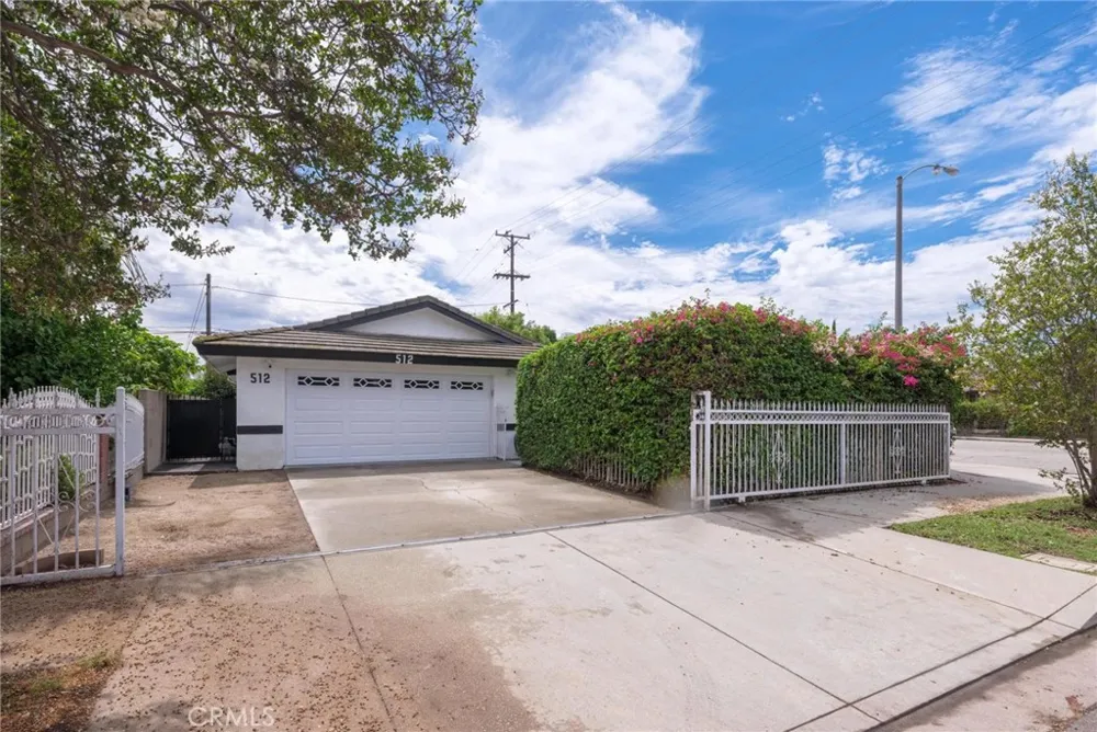 512 E 8th Street Pomona, CA 91766