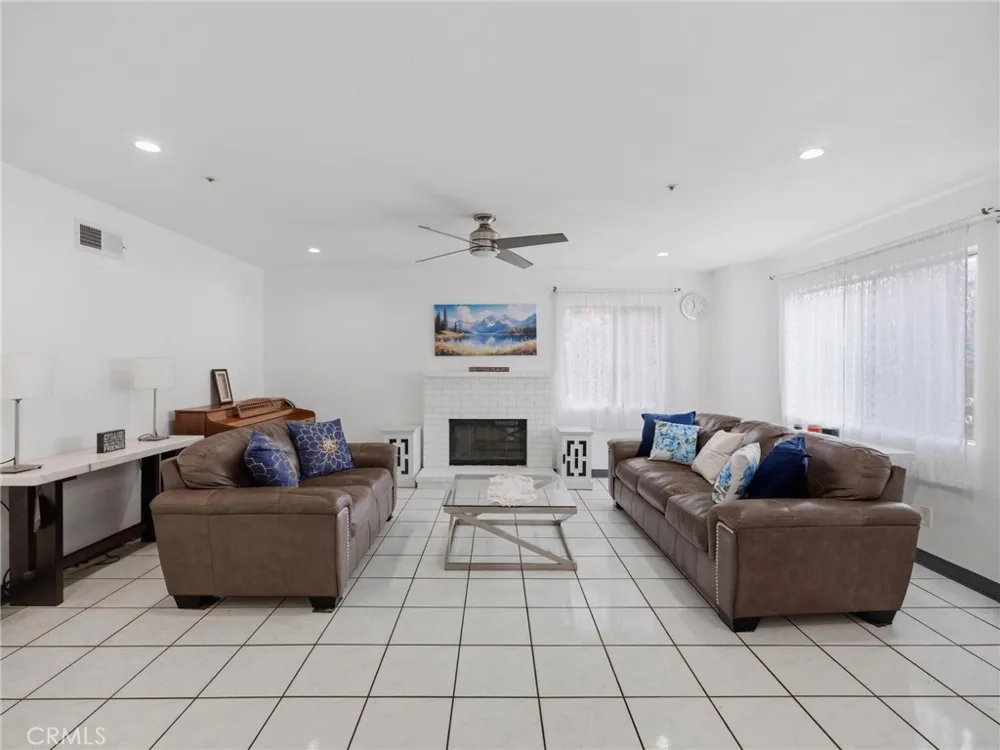 512 E 8th Street Pomona, CA 91766
