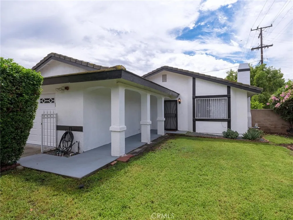 512 E 8th Street Pomona, CA 91766