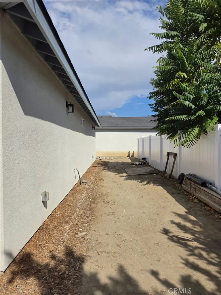 419 W Devonshire Avenue Hemet, CA 92543
