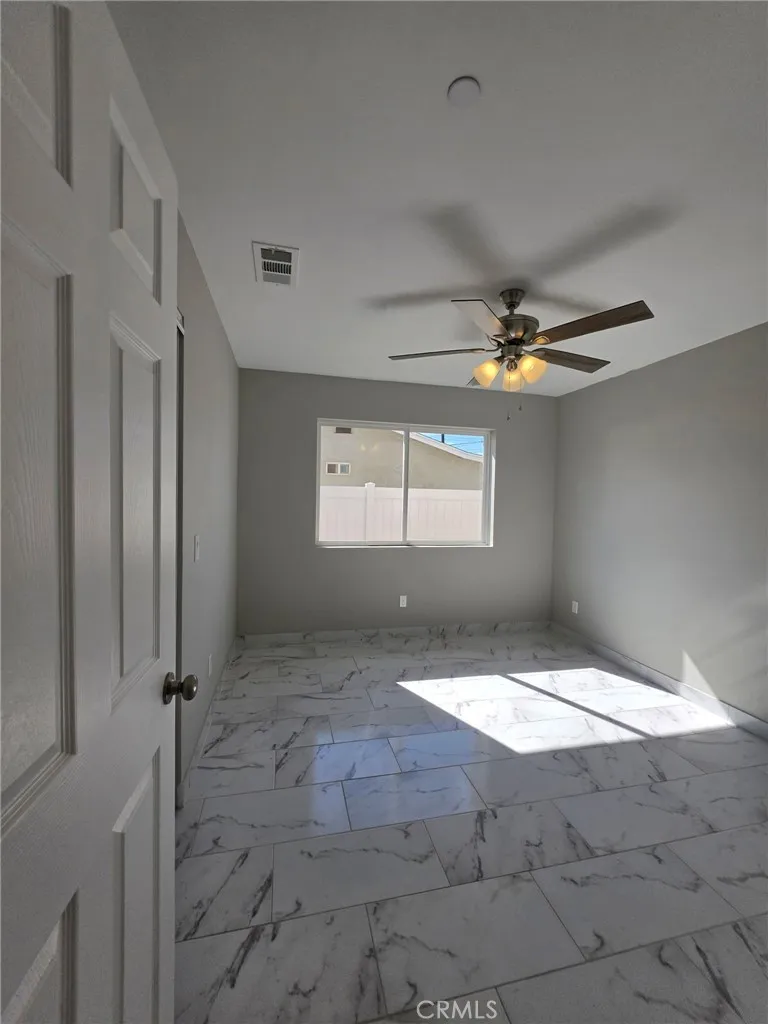 419 W Devonshire Avenue Hemet, CA 92543