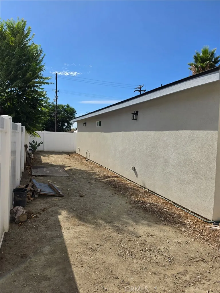 419 W Devonshire Avenue Hemet, CA 92543