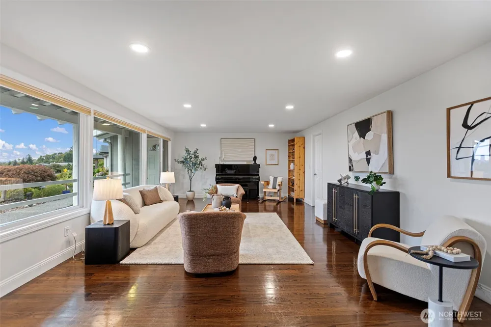 4600 132nd Avenue SE Bellevue, WA 98006
