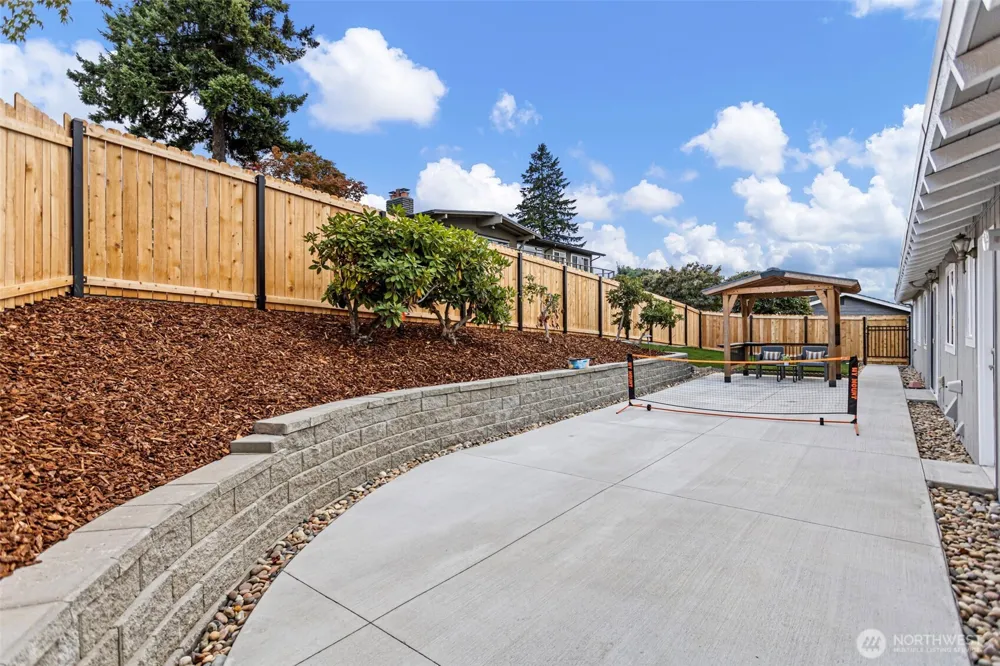 4600 132nd Avenue SE Bellevue, WA 98006