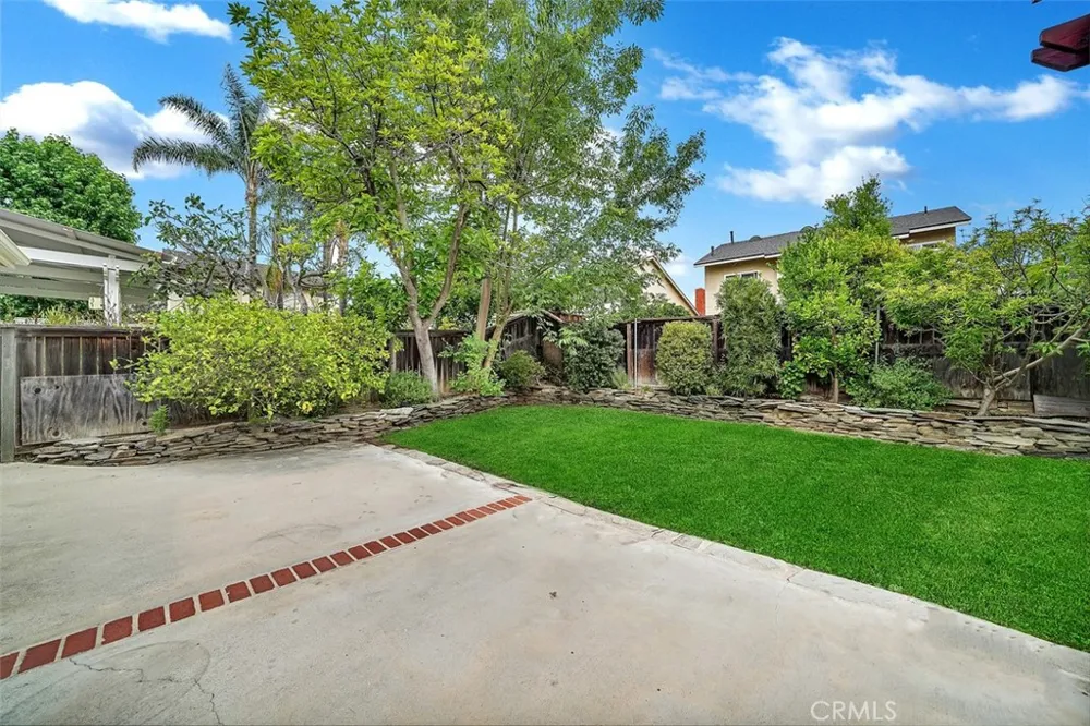 26121 Connemara Court Lake Forest, CA 92630