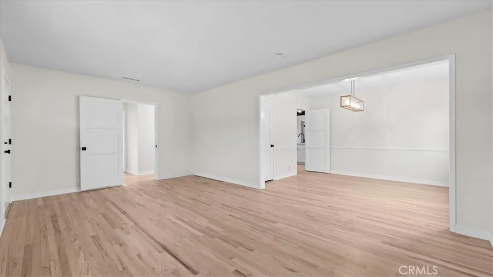 5618 Verdura Lakewood, CA 90712