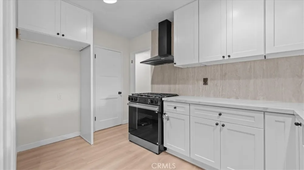5618 Verdura Lakewood, CA 90712