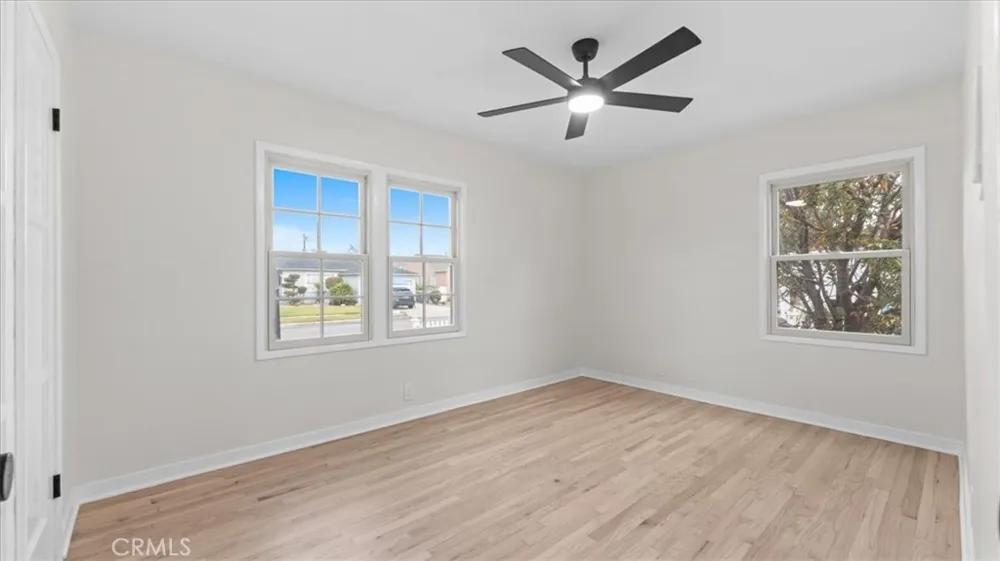 5618 Verdura Lakewood, CA 90712