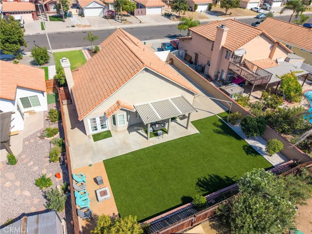 16053 Nippet Lane Moreno Valley, CA 92551