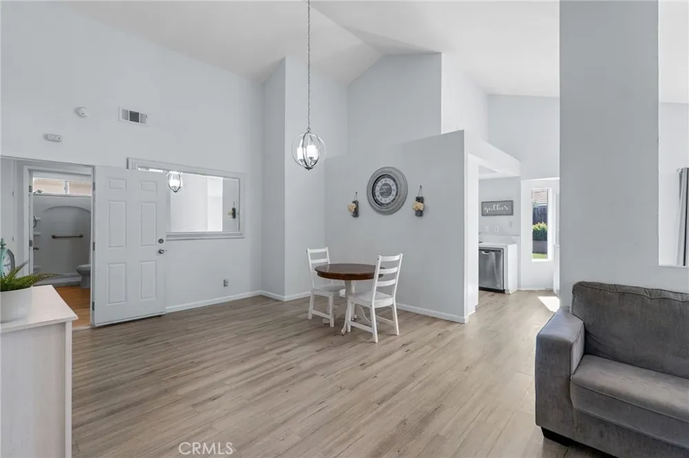 16053 Nippet Lane Moreno Valley, CA 92551