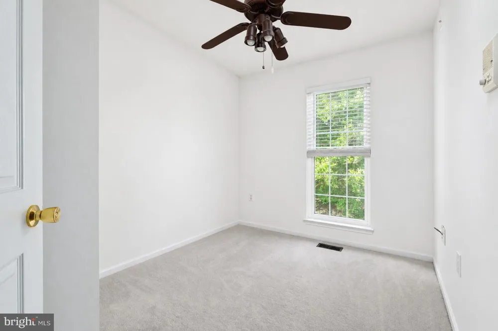 439 NIKKI TERRACE SE Leesburg, VA 20175