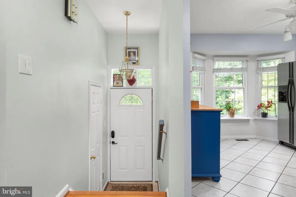439 NIKKI TERRACE SE Leesburg, VA 20175