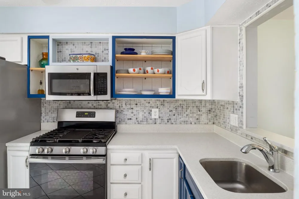 439 NIKKI TERRACE SE Leesburg, VA 20175