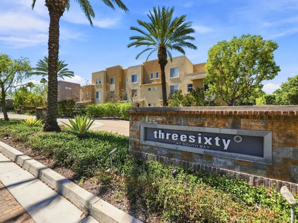 5440 Pacific Terrace #105 Hawthorne, CA 90250