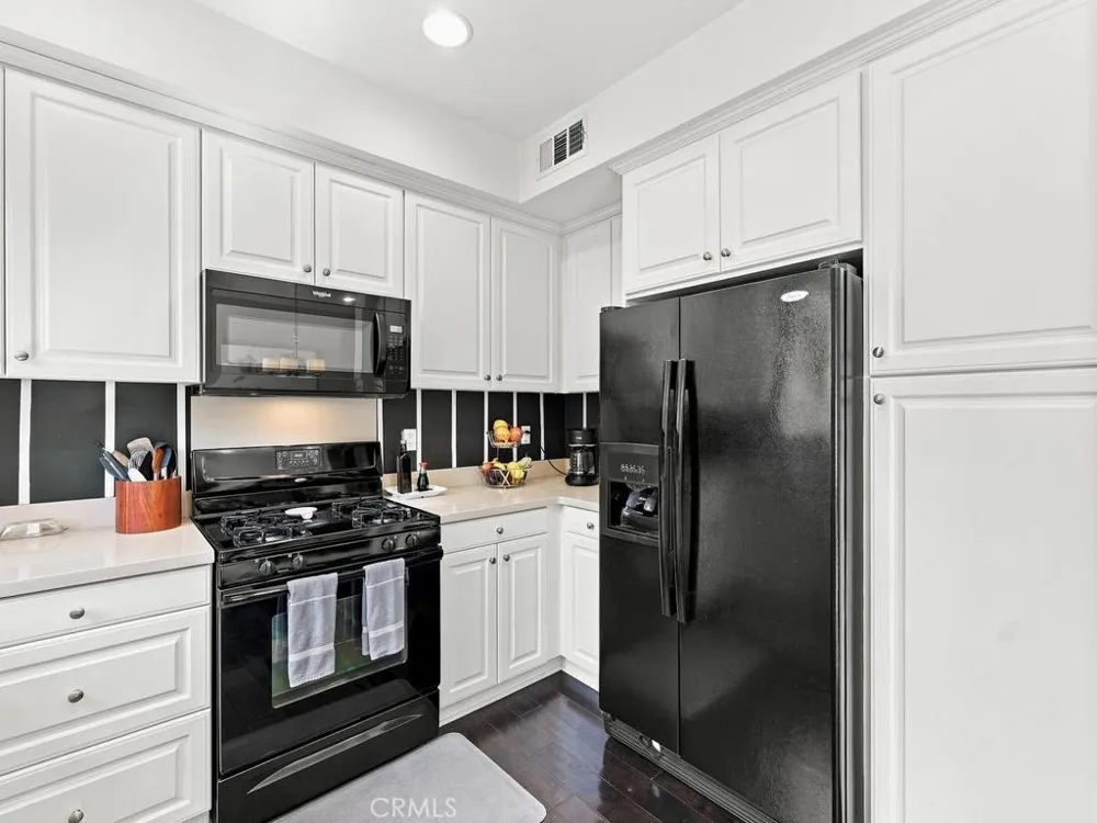 5440 Pacific Terrace #105 Hawthorne, CA 90250