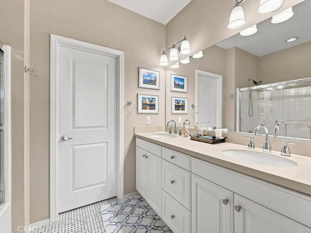5440 Pacific Terrace #105 Hawthorne, CA 90250