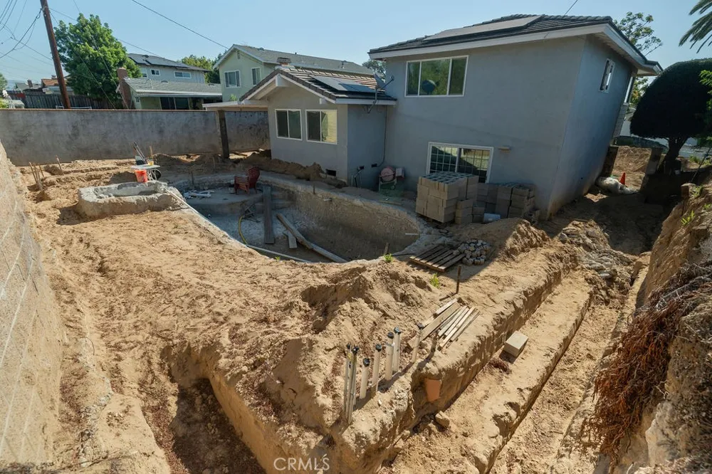 2419 Deerpark Fullerton, CA 92835