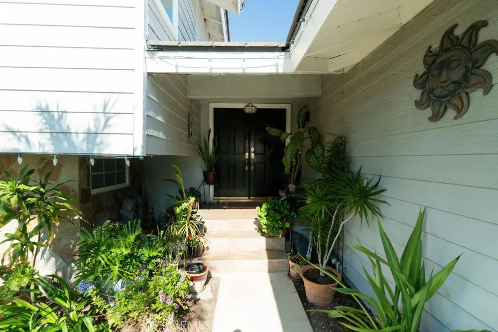 2419 Deerpark Fullerton, CA 92835