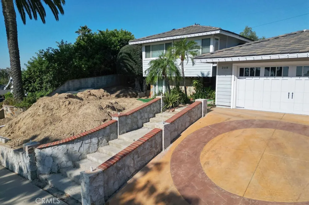 2419 Deerpark Fullerton, CA 92835