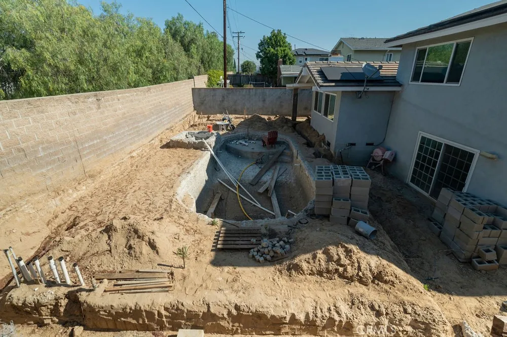 2419 Deerpark Fullerton, CA 92835