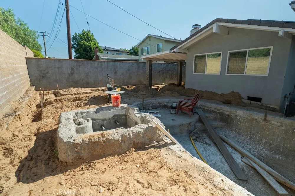 2419 Deerpark Fullerton, CA 92835