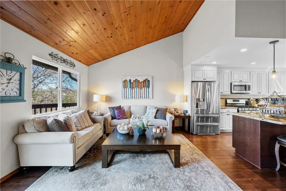 1430 Sequoia Lake Arrowhead, CA 92352