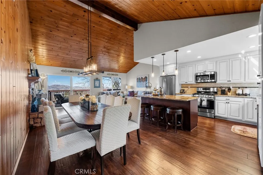 1430 Sequoia Lake Arrowhead, CA 92352