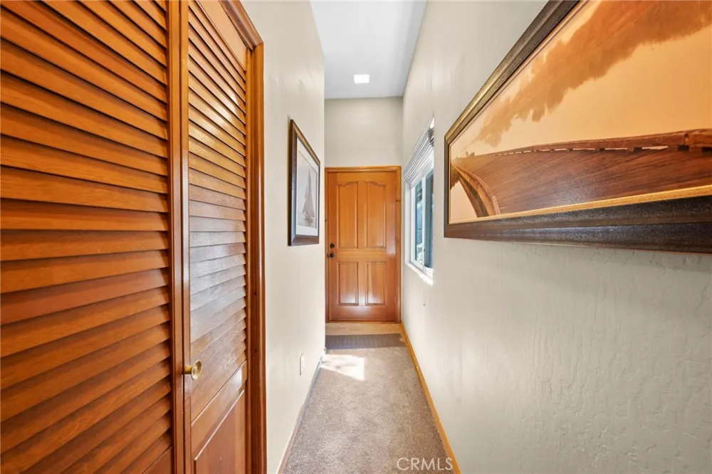 1430 Sequoia Lake Arrowhead, CA 92352