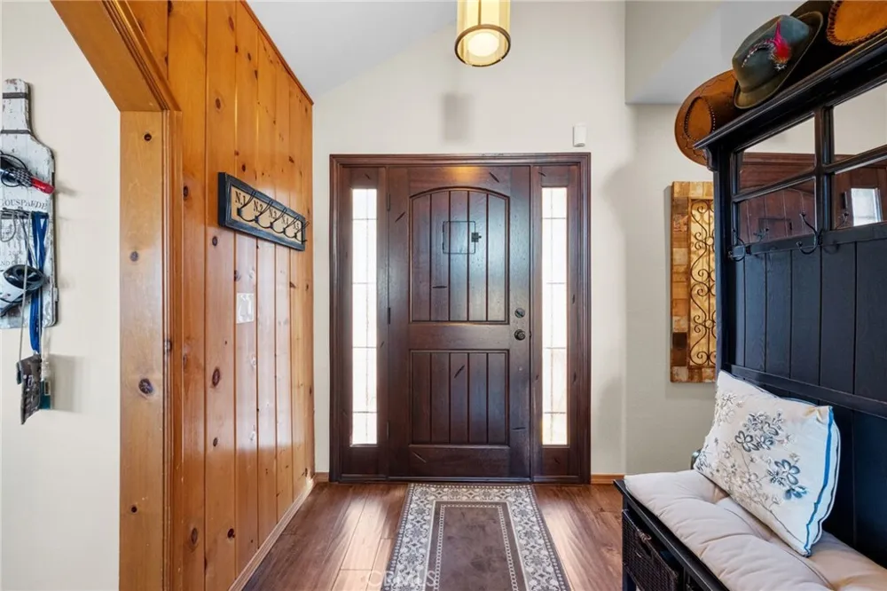 1430 Sequoia Lake Arrowhead, CA 92352