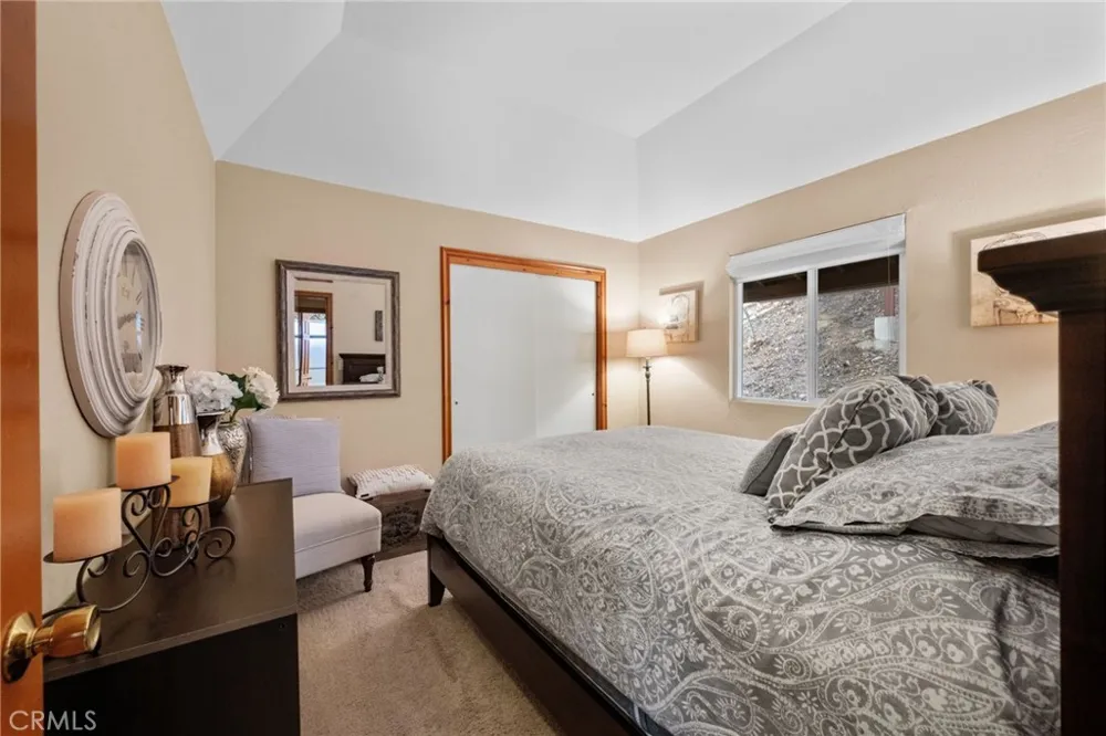 1430 Sequoia Lake Arrowhead, CA 92352