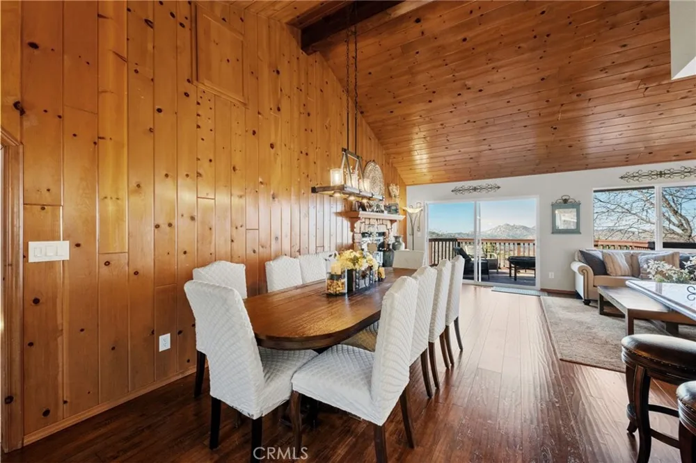 1430 Sequoia Lake Arrowhead, CA 92352