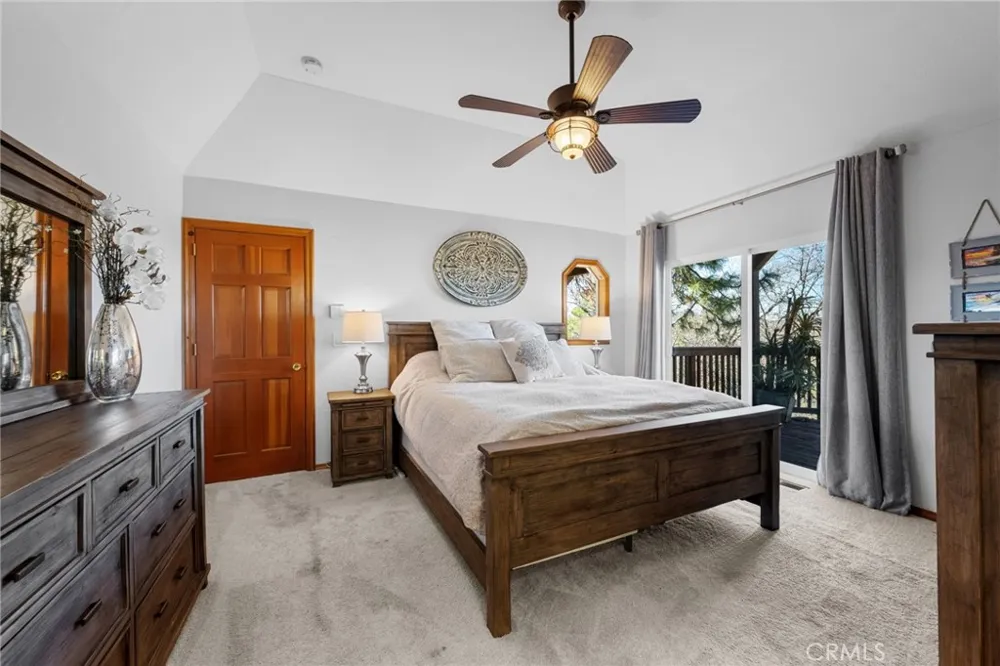 1430 Sequoia Lake Arrowhead, CA 92352