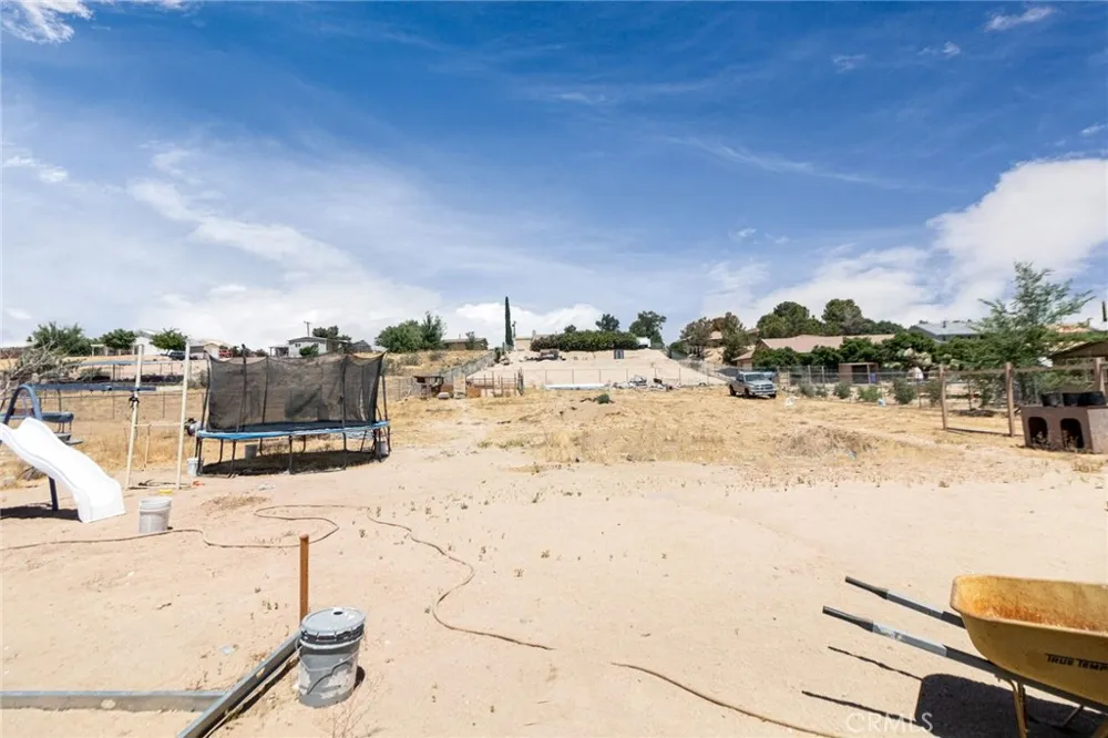18936 Rocksprings Hesperia, CA 92345