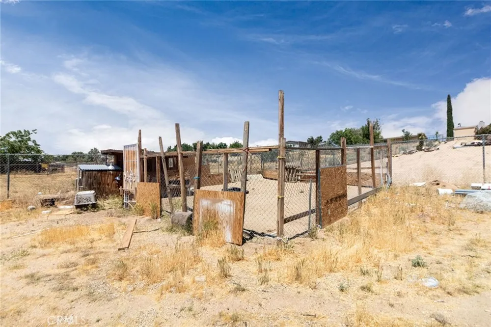 18936 Rocksprings Hesperia, CA 92345