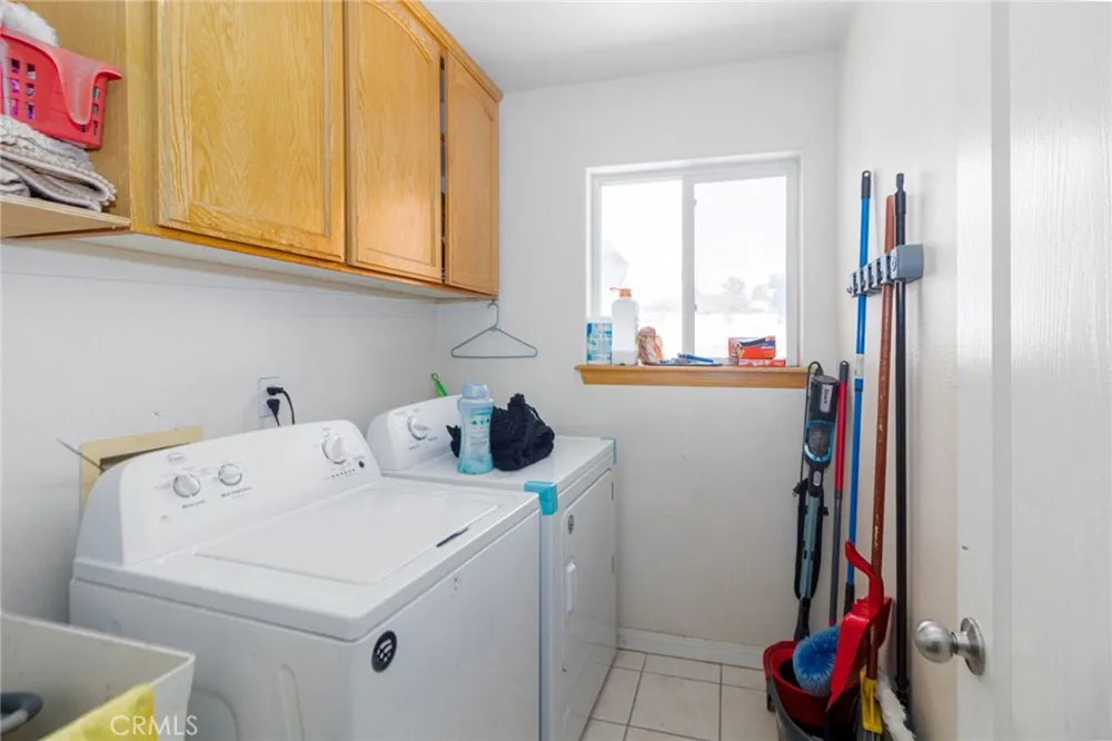 18936 Rocksprings Hesperia, CA 92345