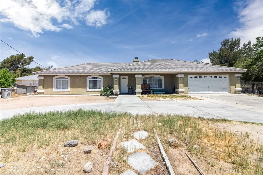 18936 Rocksprings Hesperia, CA 92345