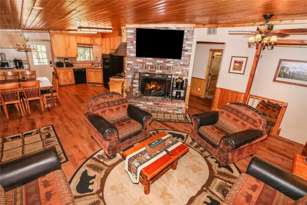 52854 Balsam Drive Oakhurst, CA 93644
