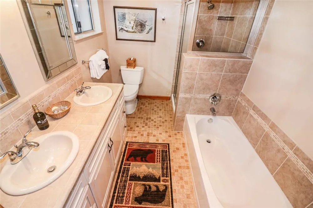 52854 Balsam Drive Oakhurst, CA 93644