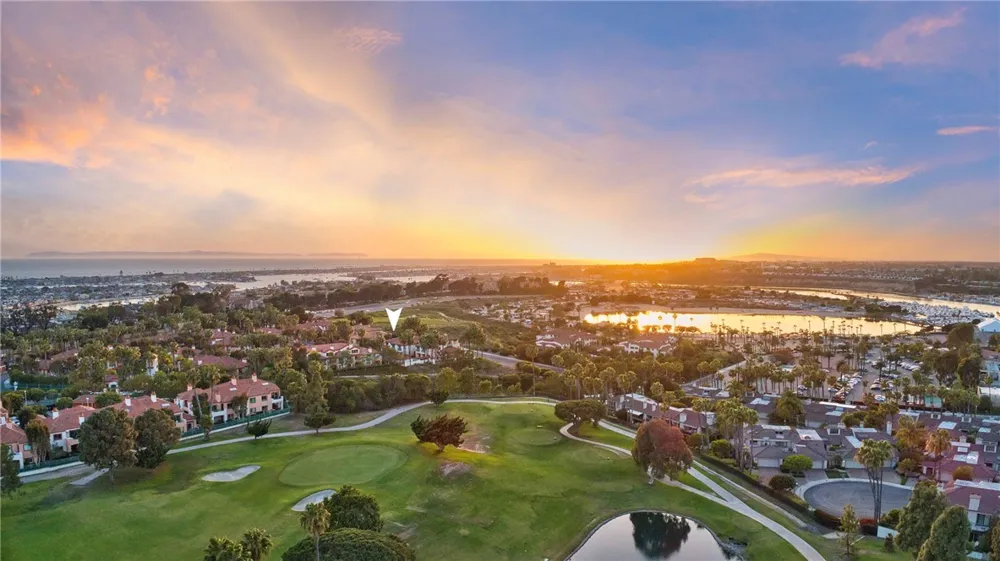 128 Villa Point Newport Beach, CA 92660