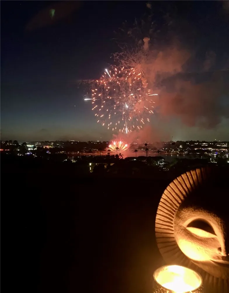 128 Villa Point Newport Beach, CA 92660