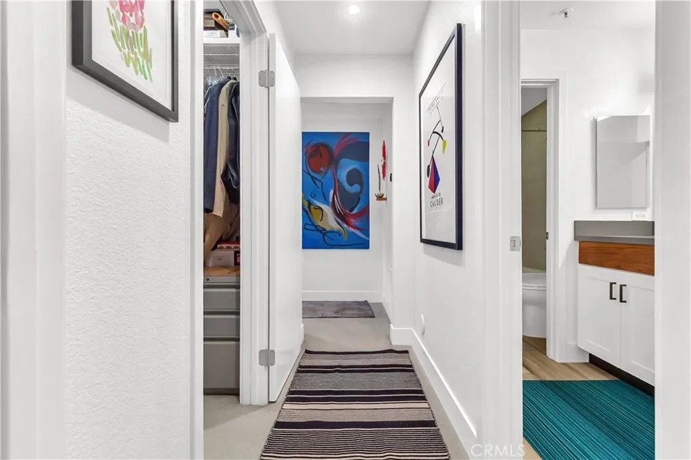 128 Villa Point Newport Beach, CA 92660