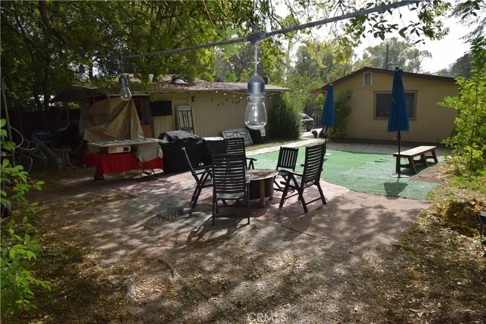1247 E Topeka Pasadena, CA 91104