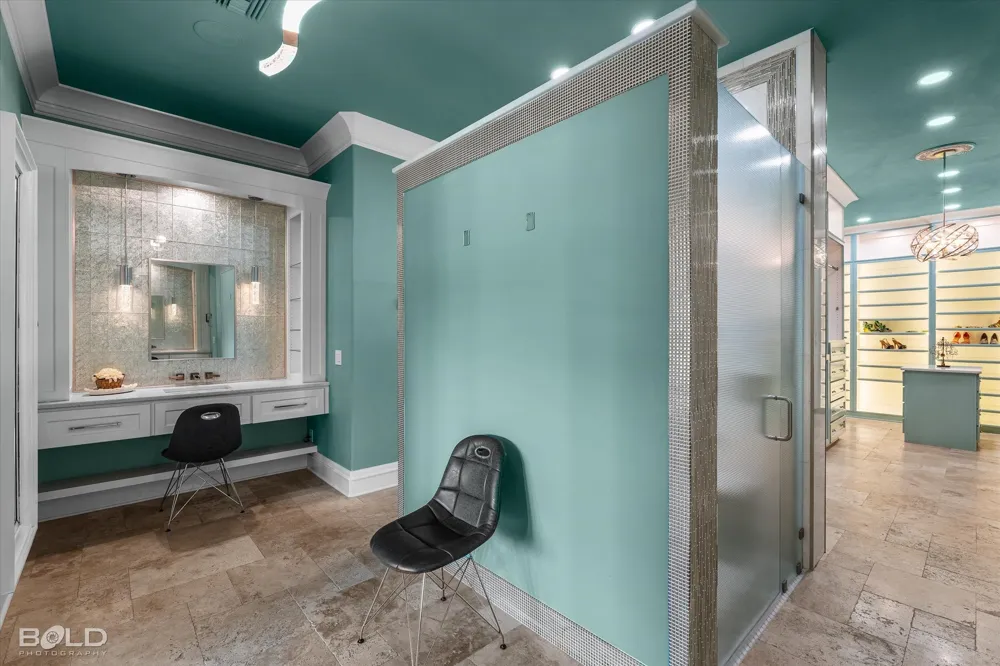 18 Dover Circle Bossier City, LA 71111