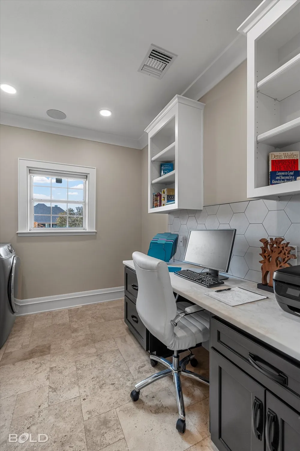 18 Dover Circle Bossier City, LA 71111
